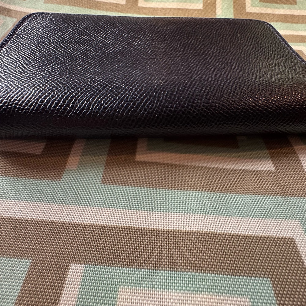 Coach Navy Pebbled Leather Zip Wallet Gold Finishes Card Pocket Card clutch bag - Picture 12 of 12